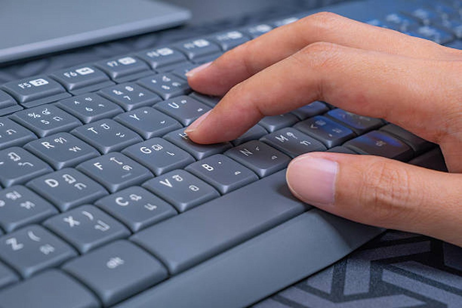 Bilingual Computer Keyboards